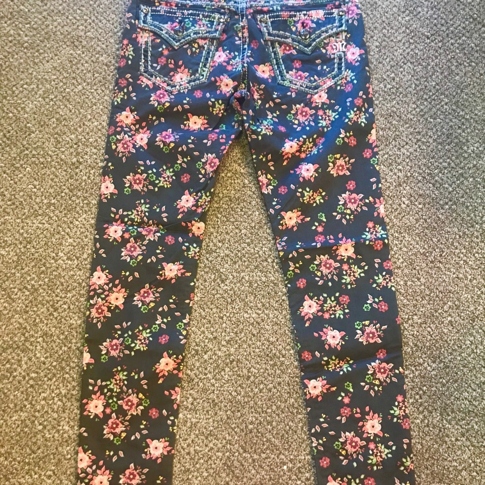 Miss Me floral jeans- brand new with tags! - Picture 2 of 12